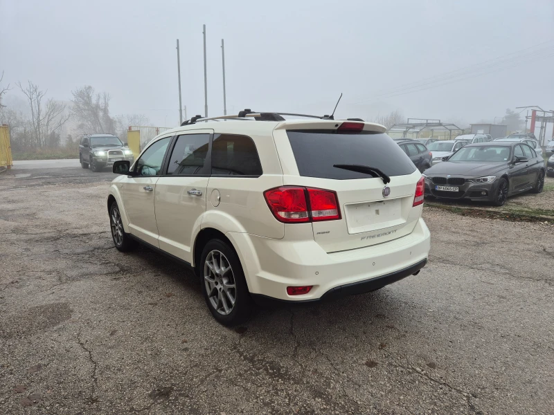 Fiat Freemont 2.0M-JET 170К.С. FULL, снимка 7 - Автомобили и джипове - 52484171