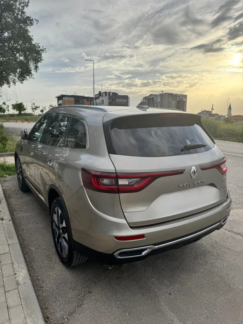 Renault Koleos 2, 0dci4x4 Avtomatik Panorama Швейцария , снимка 11 - Автомобили и джипове - 52861642