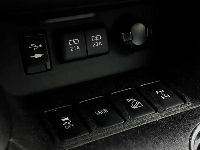 Toyota Highlander SE* CARFAX* CAM* CARPLAY* ПОДГРЕВ* 4x4* , снимка 7 - Автомобили и джипове - 53194496