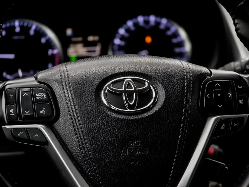 Toyota Highlander SE* CARFAX* CAM* CARPLAY* ПОДГРЕВ* 4x4* , снимка 10 - Автомобили и джипове - 53194496