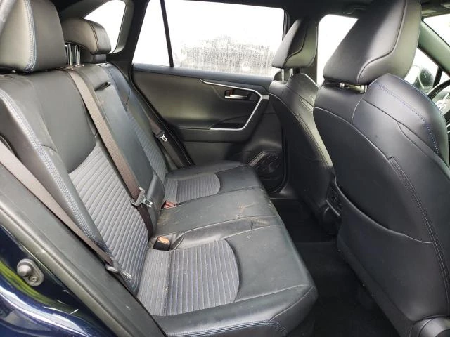 Toyota Rav4 XSE, снимка 9 - Автомобили и джипове - 48701239