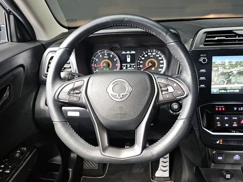 SsangYong Tivoli 1.5 Automatic, снимка 12 - Автомобили и джипове - 55749305