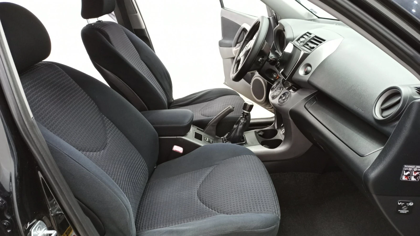 Toyota Rav4  - изображение 8