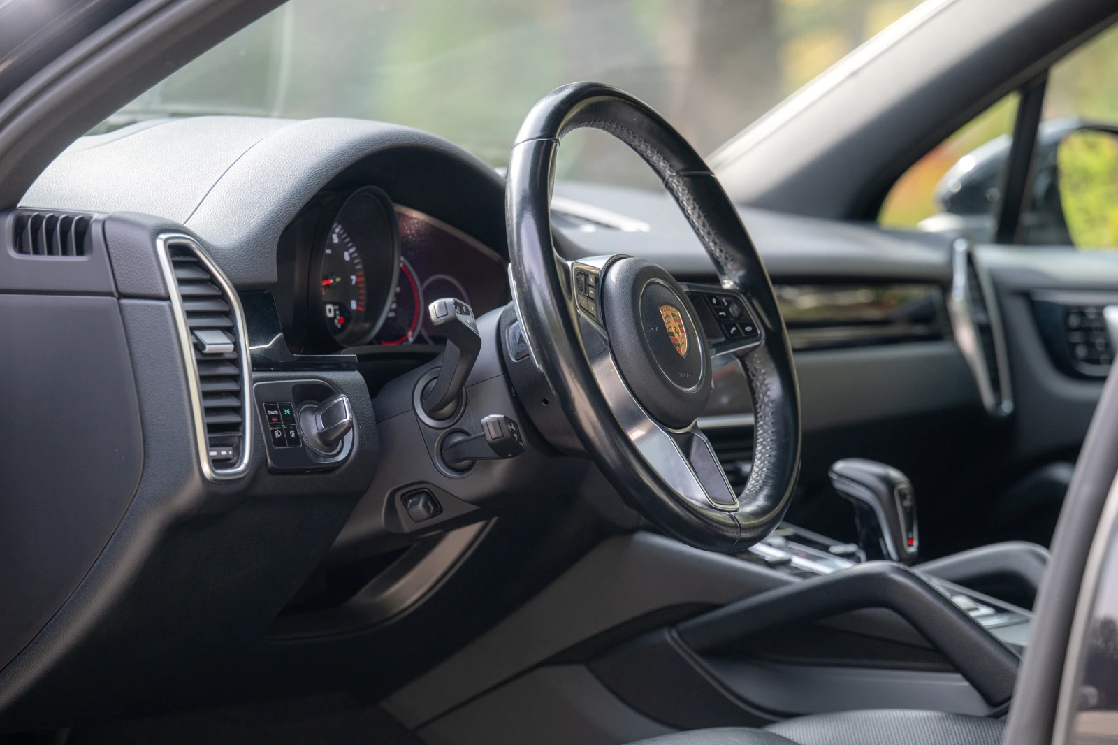 Porsche Cayenne  - изображение 5