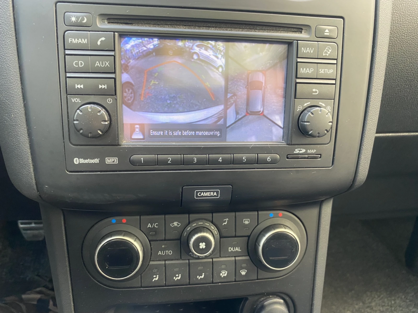 Nissan Qashqai 1.6 DCI / 4x4 / PANORAMA  - изображение 7