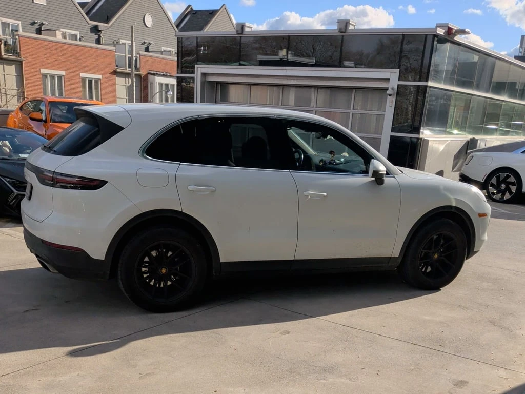 Porsche Cayenne * AWD * CARFAX * БЕЗ ПЪРВОНАЧАЛНА ВНОСКА - изображение 3