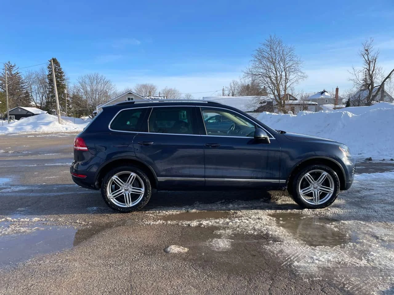 VW Touareg * 4dr TDI * ПАНО* KEYLESS* ПОДГРЕВ*  - изображение 3