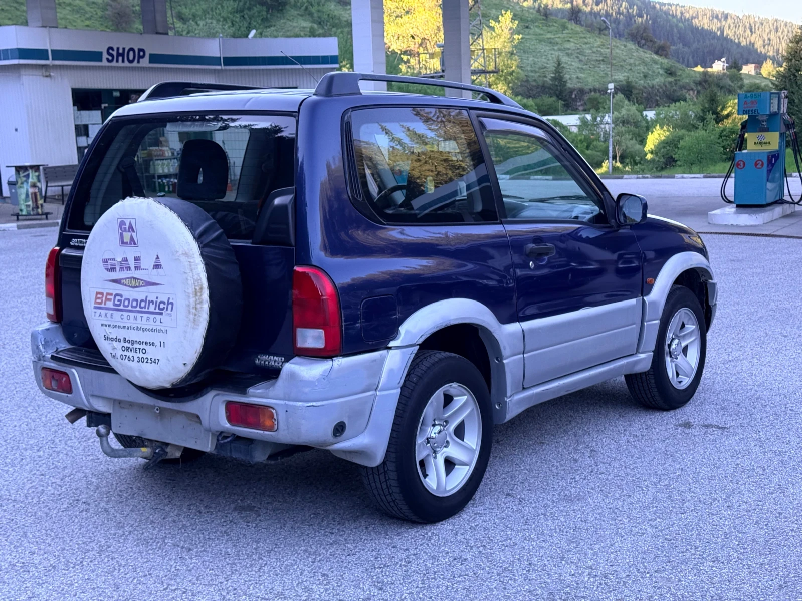 Suzuki Grand vitara FACE* 1.6i с ГАЗ* БЕЗ ГРАМ РЪЖДА* ИТАЛИЯ* , снимка 3 - Автомобили и джипове - 54810168