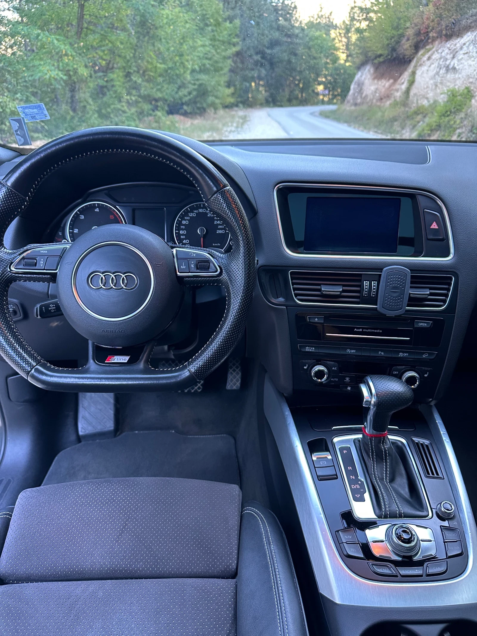 Audi Q5, снимка 13 - Автомобили и джипове - 56048361