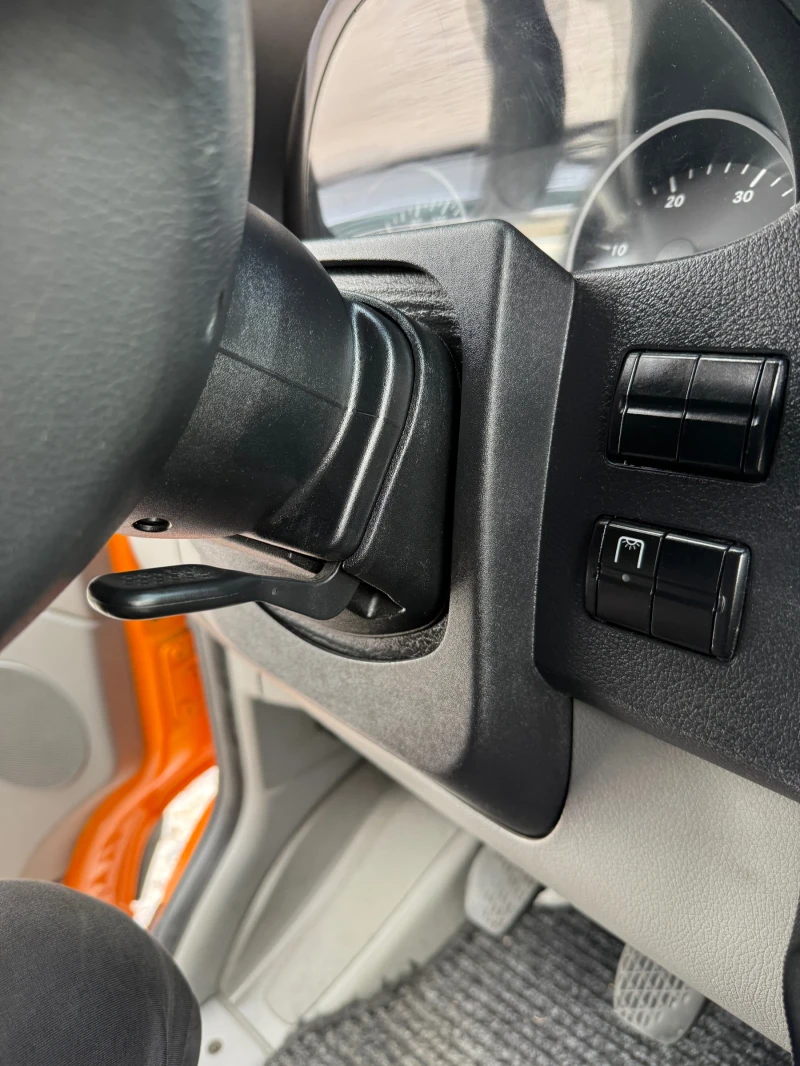 Mercedes-Benz Sprinter 318 Търна помощ, снимка 11 - Бусове и автобуси - 52854907