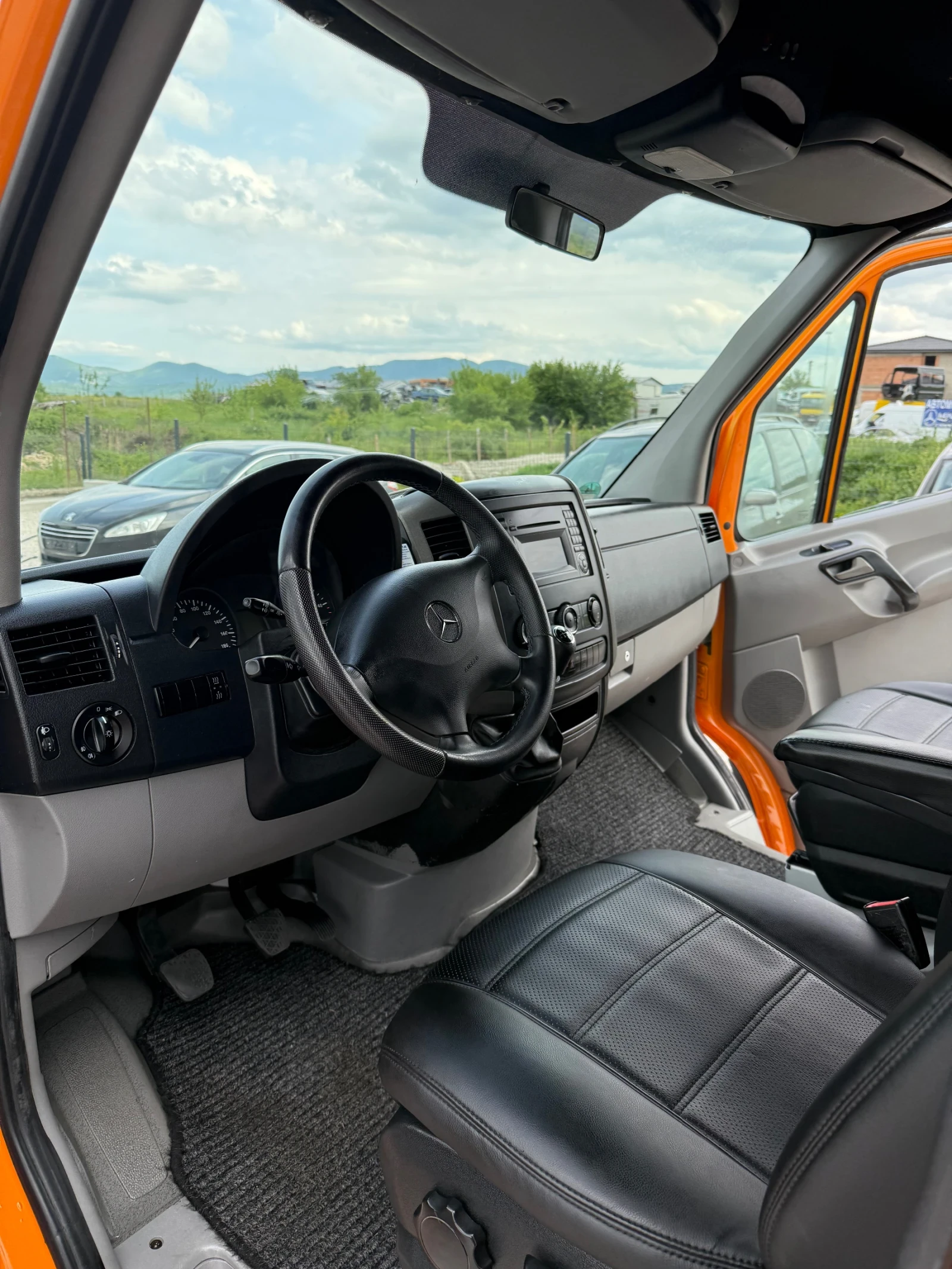 Mercedes-Benz Sprinter 318 Търна помощ - изображение 9