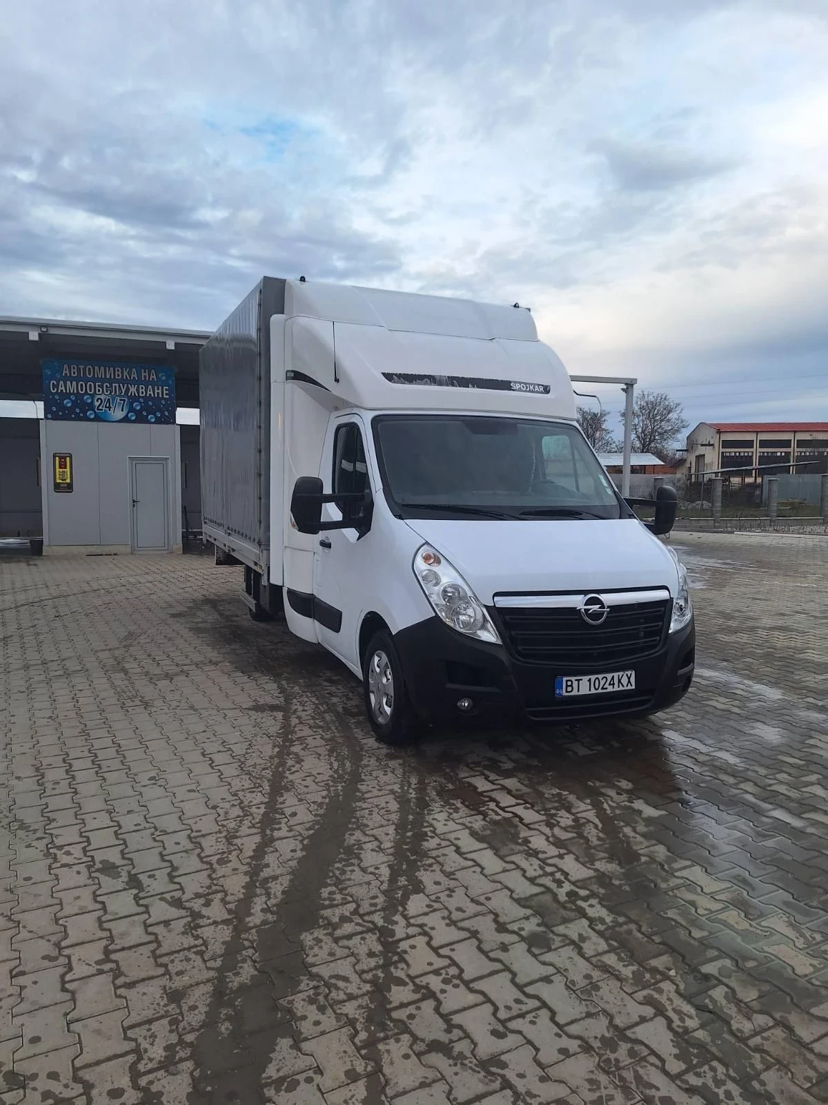 Opel Movano