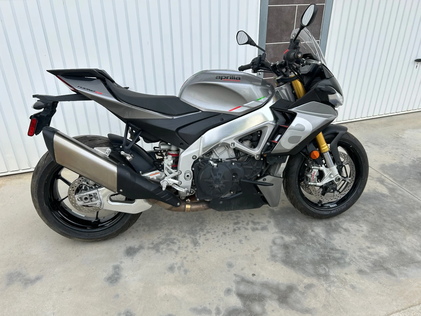 Aprilia Tuono 1100  V4 , снимка 2 - Мотоциклети и мототехника - 54597678