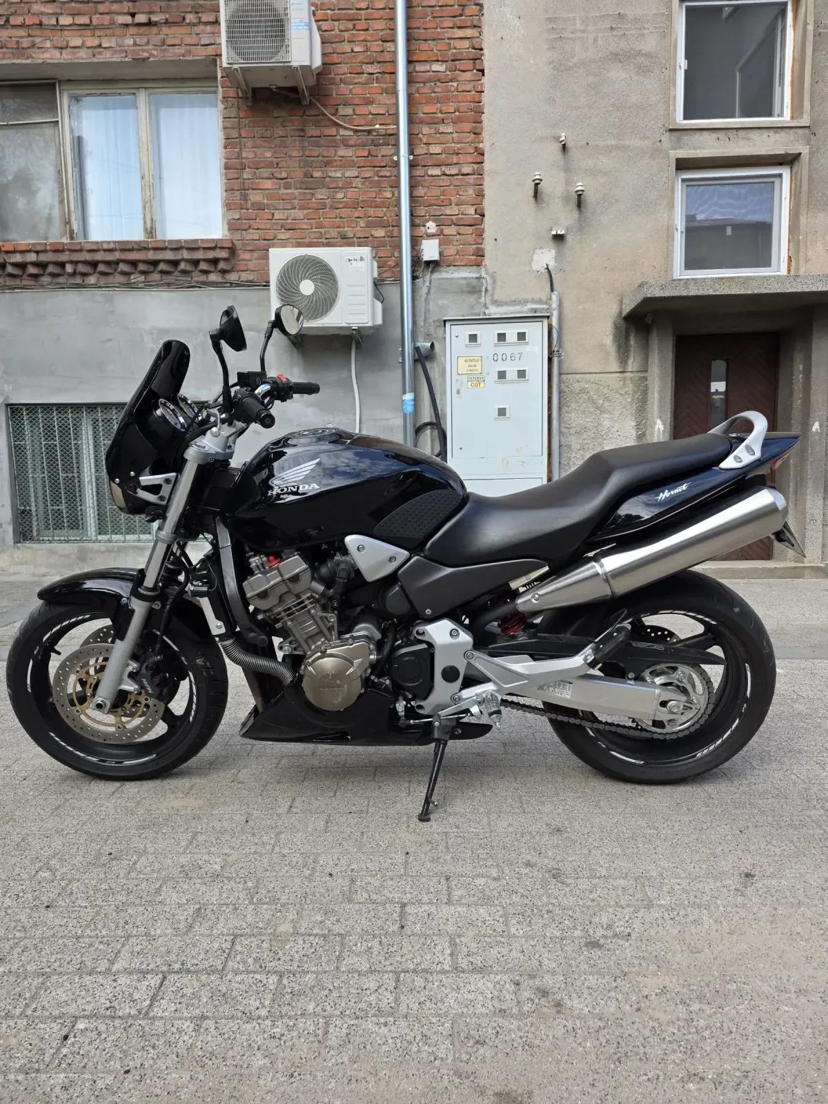 Honda Hornet 919i, снимка 2 - Мотоциклети и мототехника - 55058112