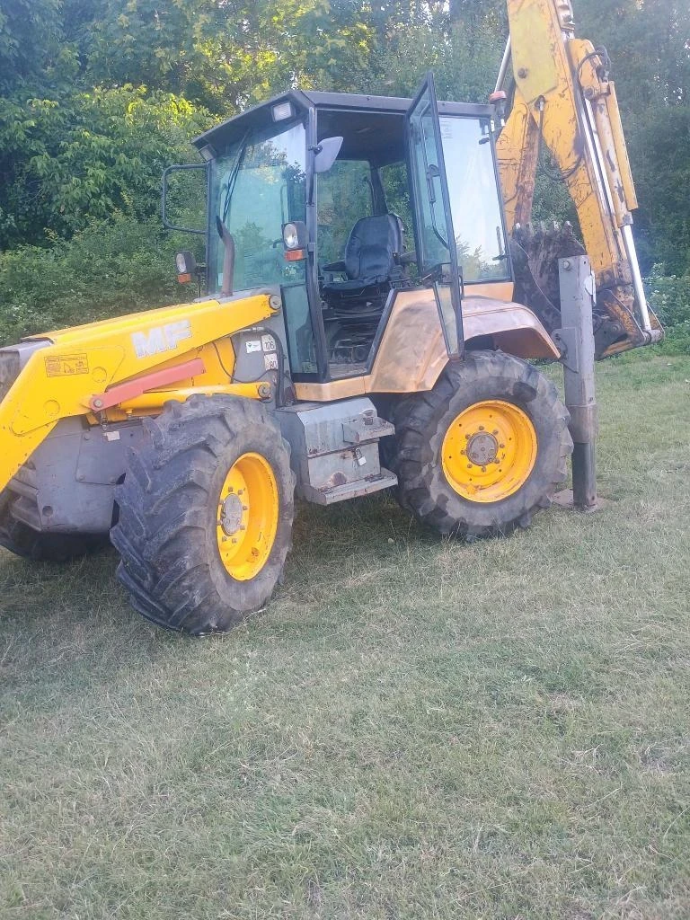 Телескопичен товарач Massey Ferguson 965 - изображение 5