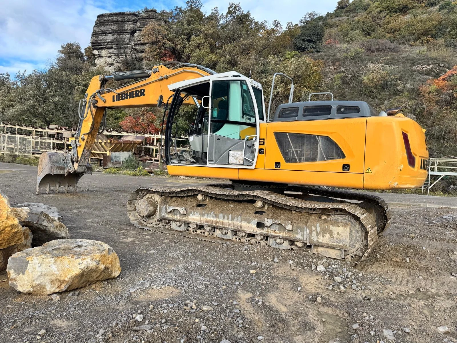  Liebherr R 926 LC  | Mobile.bg   2