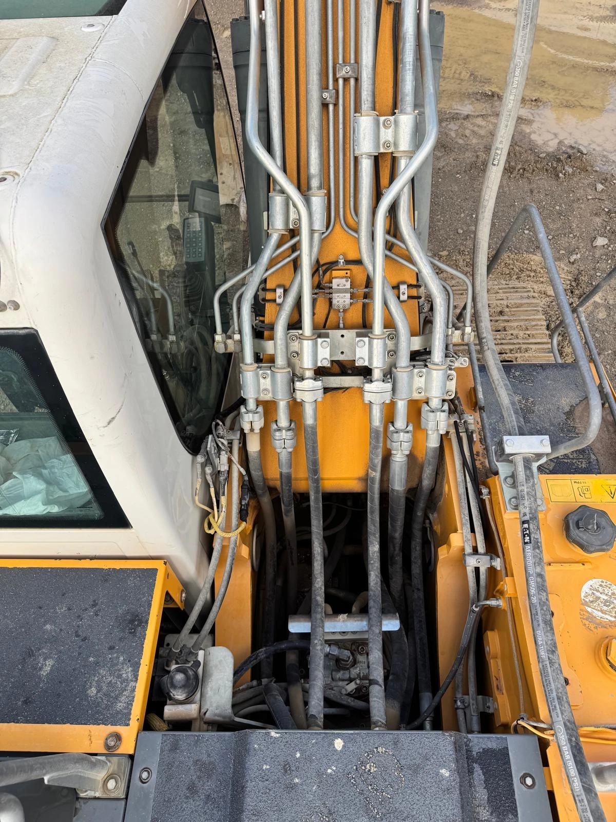  Liebherr R 926 LC  | Mobile.bg   10