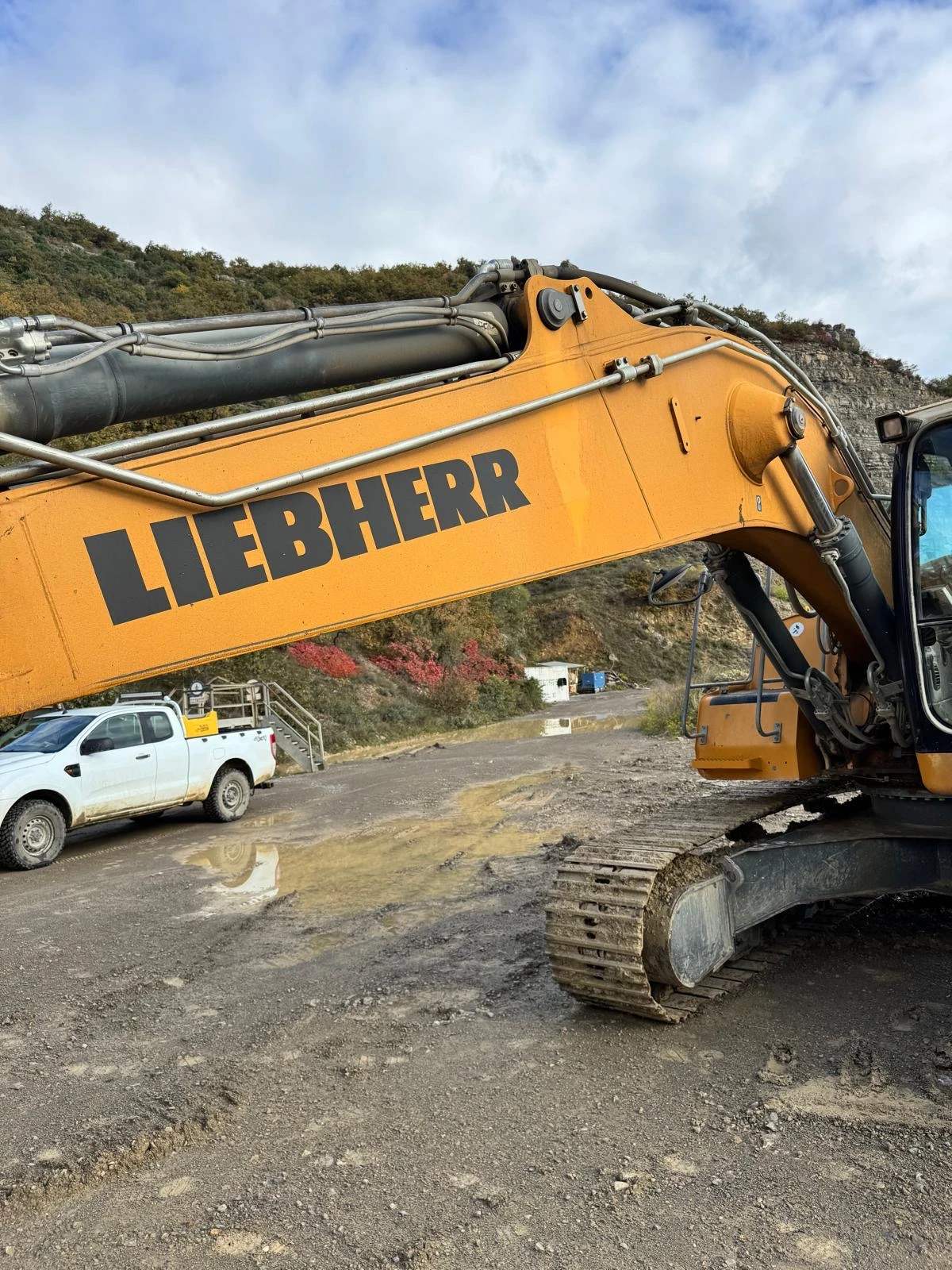  Liebherr R 926 LC  | Mobile.bg   5
