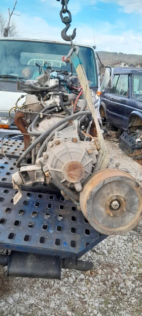 Продавам двигател,  автоматична скоростна кутия и раздатка за Ланд Ровер Дефендер 92г., снимка 8