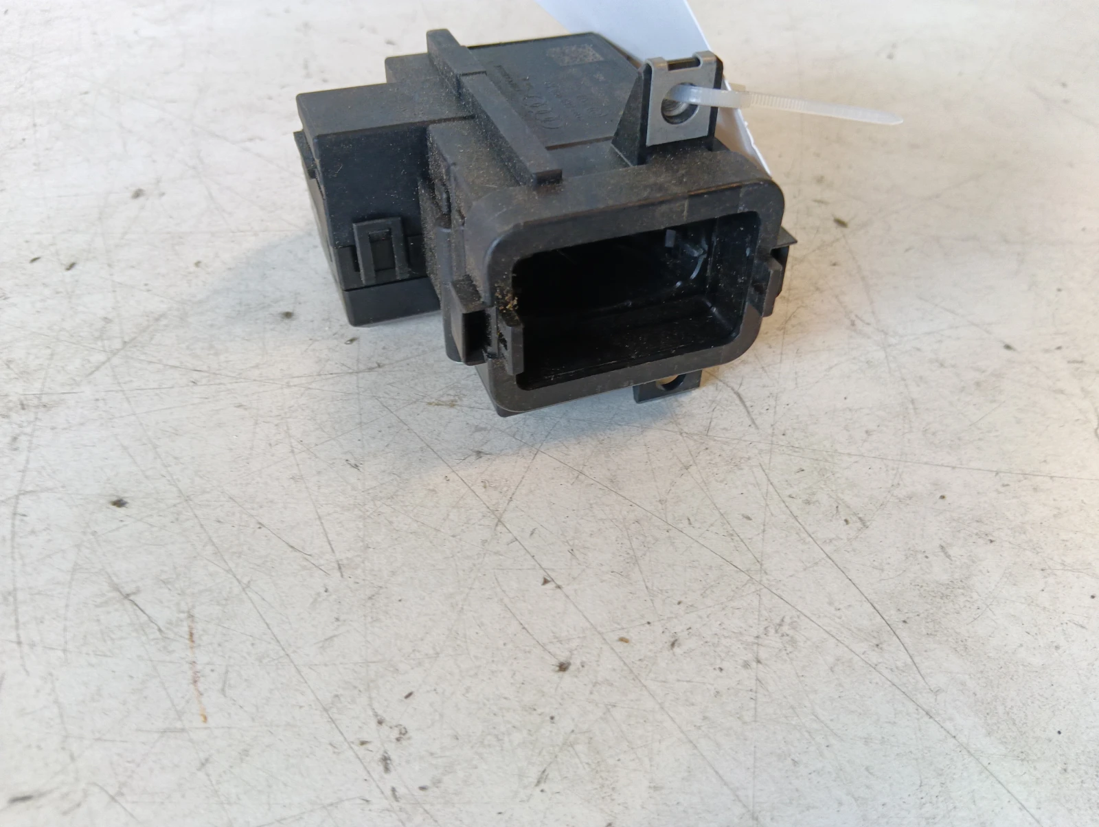 гълтач ключ 8K0909131D Audi A4