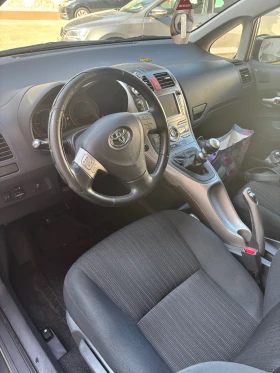 Toyota Auris, снимка 9