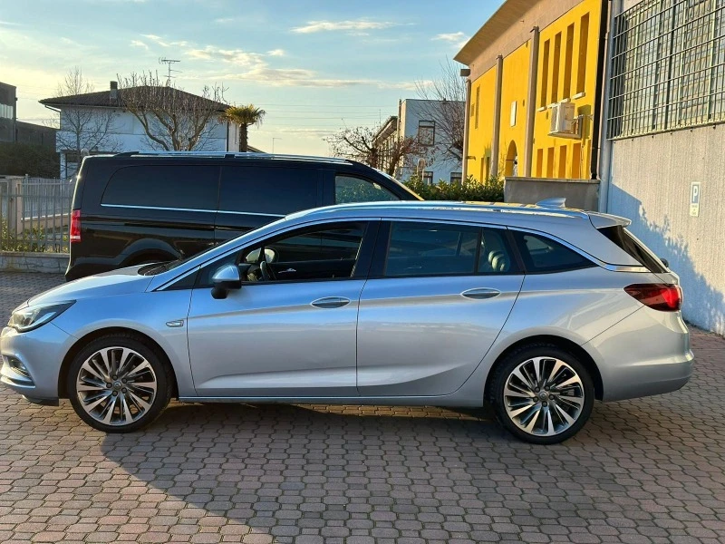 Opel Astra, снимка 1 - Автомобили и джипове - 46400860