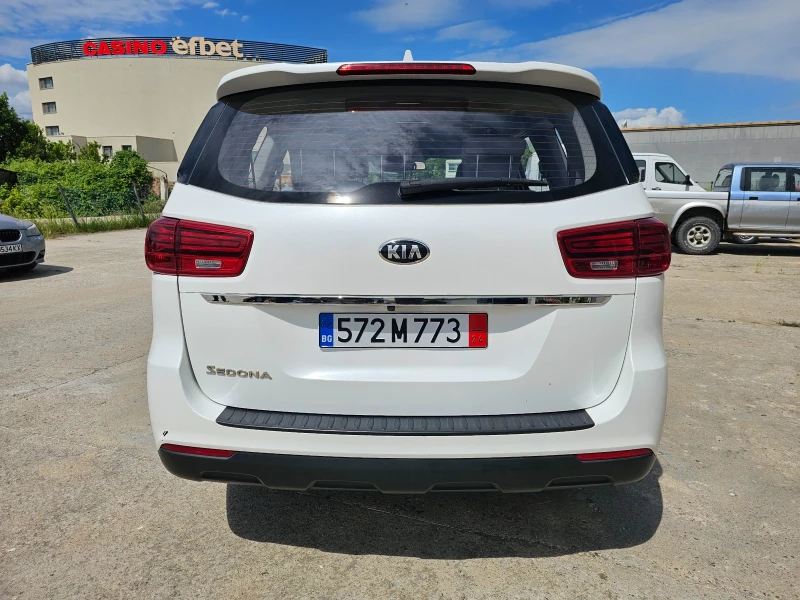 Kia Carnival 3.3 GDI, снимка 4 - Автомобили и джипове - 47286985