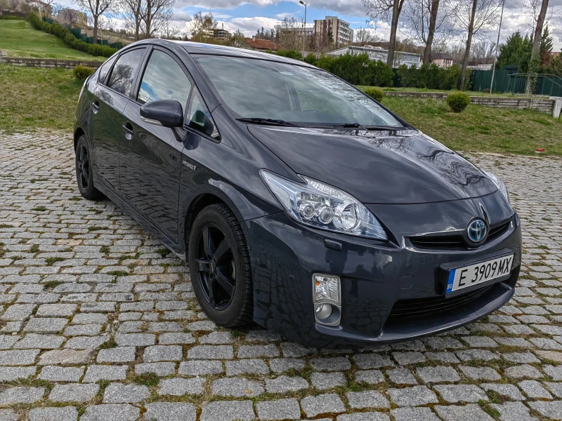 Toyota Prius, снимка 1 - Автомобили и джипове - 47034851