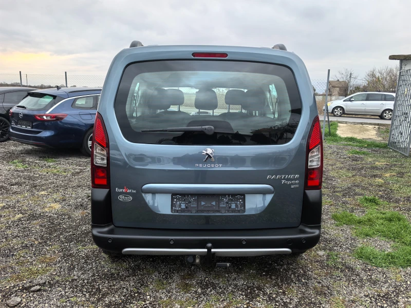 Peugeot Partner Tepee 1.6eHDI , снимка 4 - Автомобили и джипове - 48392375