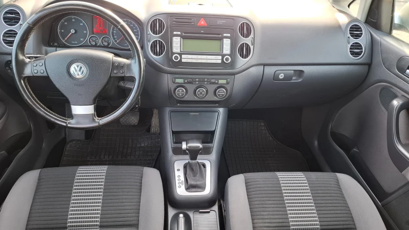 VW Golf Plus 1.9 TDI 147хил км.Автоматик, снимка 8 - Автомобили и джипове - 49441410