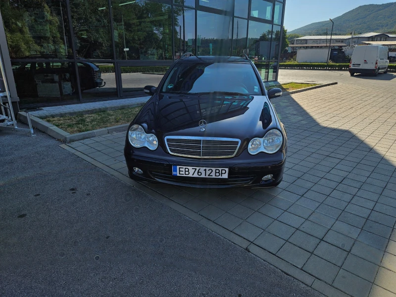 Mercedes-Benz C 200 2.2CDI, снимка 2 - Автомобили и джипове - 51345687