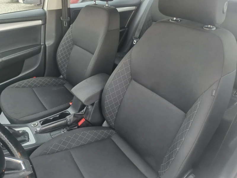 Skoda Octavia 1.6 TDI EURO6, снимка 12 - Автомобили и джипове - 52353944