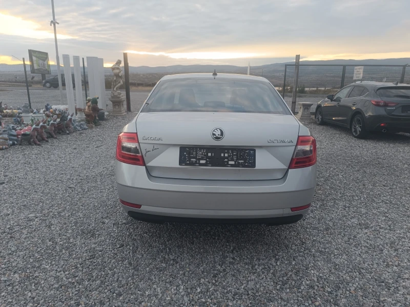 Skoda Octavia 1.6 TDI EURO6, снимка 7 - Автомобили и джипове - 52353944
