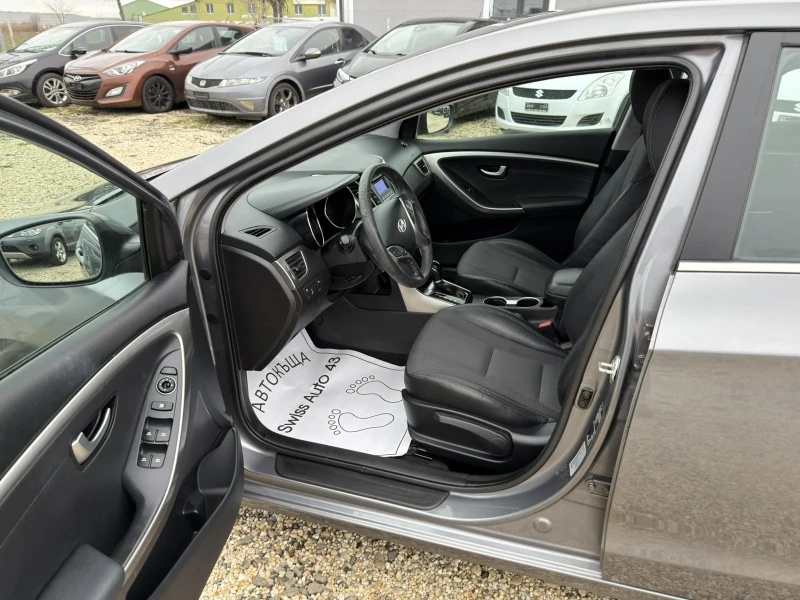 Hyundai I30 1.6i Automat, снимка 9 - Автомобили и джипове - 53055189