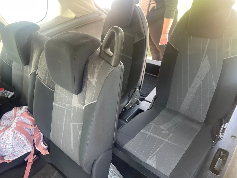 Renault Megane Scenic 2 1.9 dCi, снимка 15 - Автомобили и джипове - 53064402