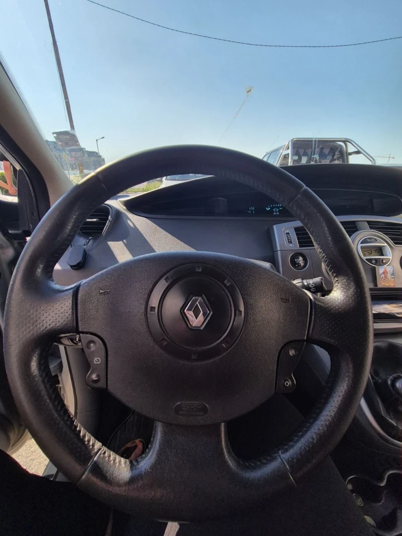 Renault Megane Scenic 2 1.9 dCi, снимка 11 - Автомобили и джипове - 53064402