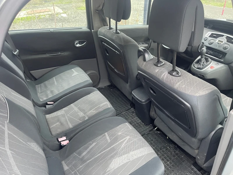 Renault Megane Scenic 2 1.9 dCi, снимка 6 - Автомобили и джипове - 53064402