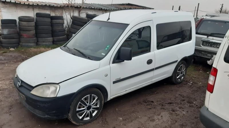 Opel Combo 1.7cdti/на части, снимка 1 - Автомобили и джипове - 48548013