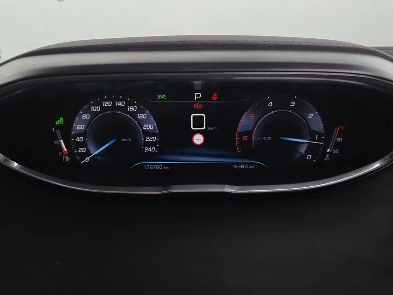 Peugeot 3008, снимка 8 - Автомобили и джипове - 54298808