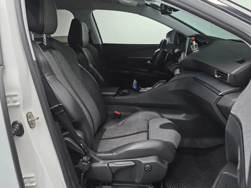 Peugeot 3008, снимка 11 - Автомобили и джипове - 54298808