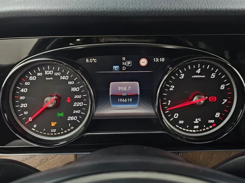 Mercedes-Benz E 200 W213 E300 4Matic Exclusive Standard, снимка 8 - Автомобили и джипове - 55110416