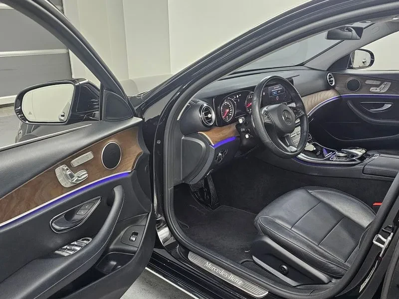 Mercedes-Benz E 200 W213 E300 4Matic Exclusive Standard, снимка 11 - Автомобили и джипове - 55110416