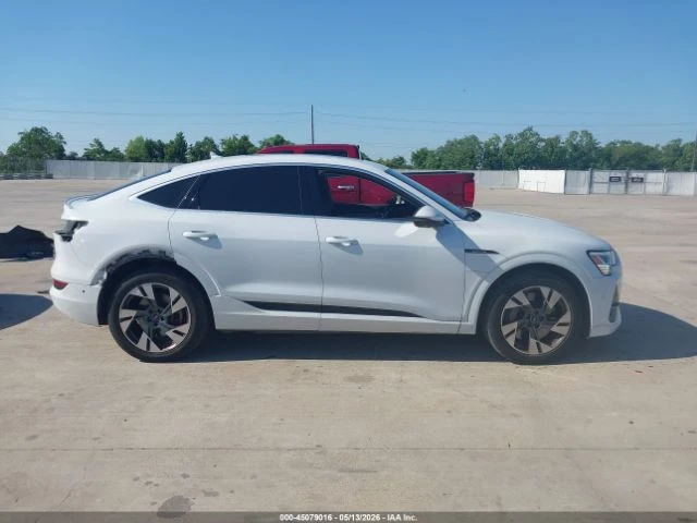 Audi E-Tron * SPORTBACK* PRESTIGE* QUATTRO* , снимка 12 - Автомобили и джипове - 55130604