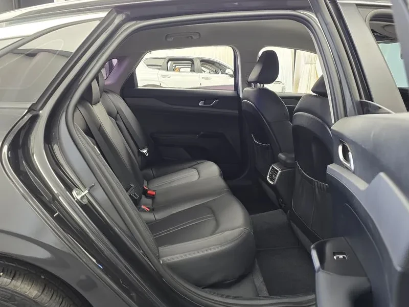 Kia K5 3Rd Generation 2.0 Prestige, снимка 11 - Автомобили и джипове - 56354487