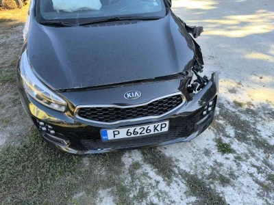 Kia Ceed, снимка 2 - Автомобили и джипове - 56424972