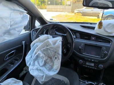 Kia Ceed, снимка 7 - Автомобили и джипове - 56424972