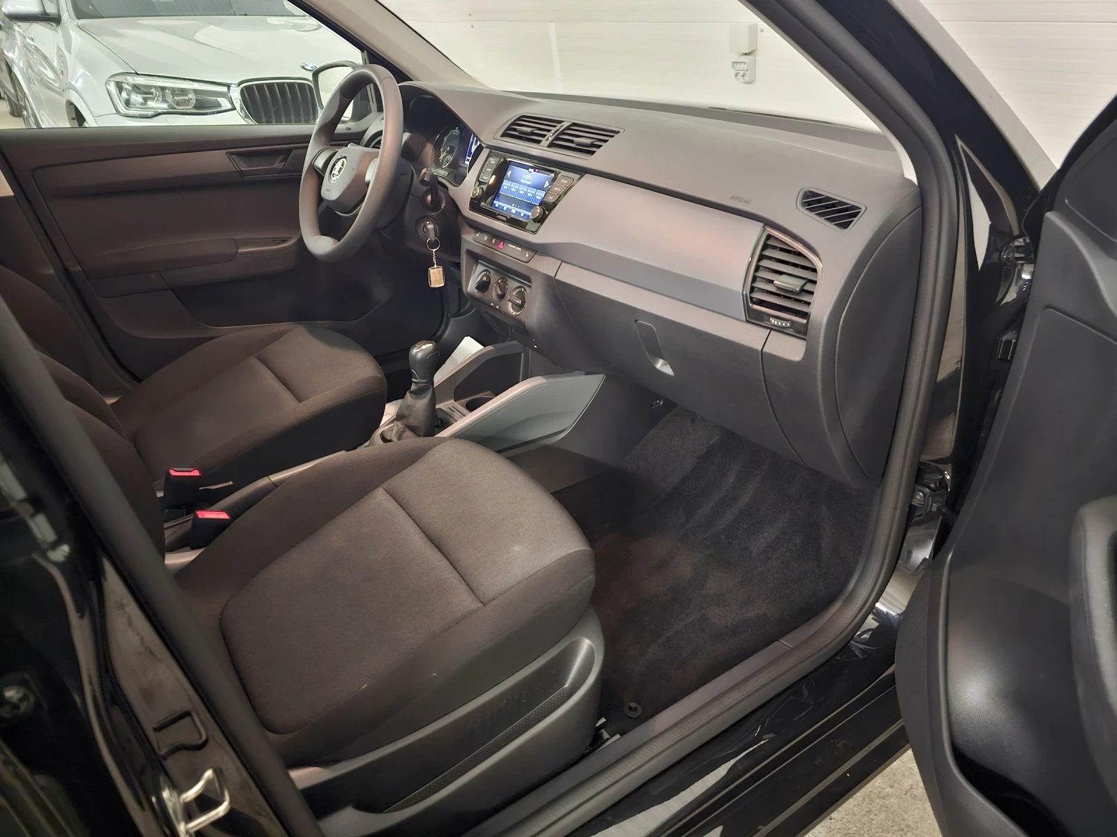 Skoda Fabia 1.0l TSI COMBI PDC | Mobile.bg — изображение 13