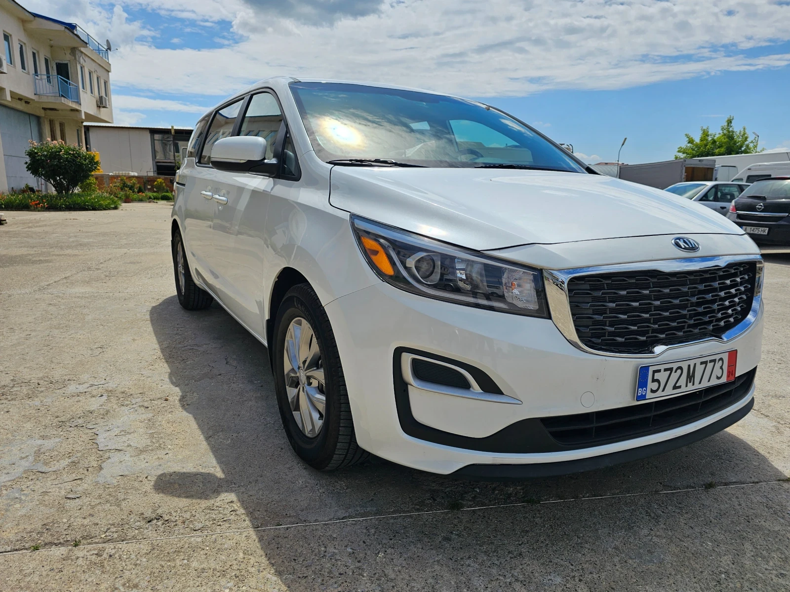 Kia Carnival 3.3 GDI - изображение 3