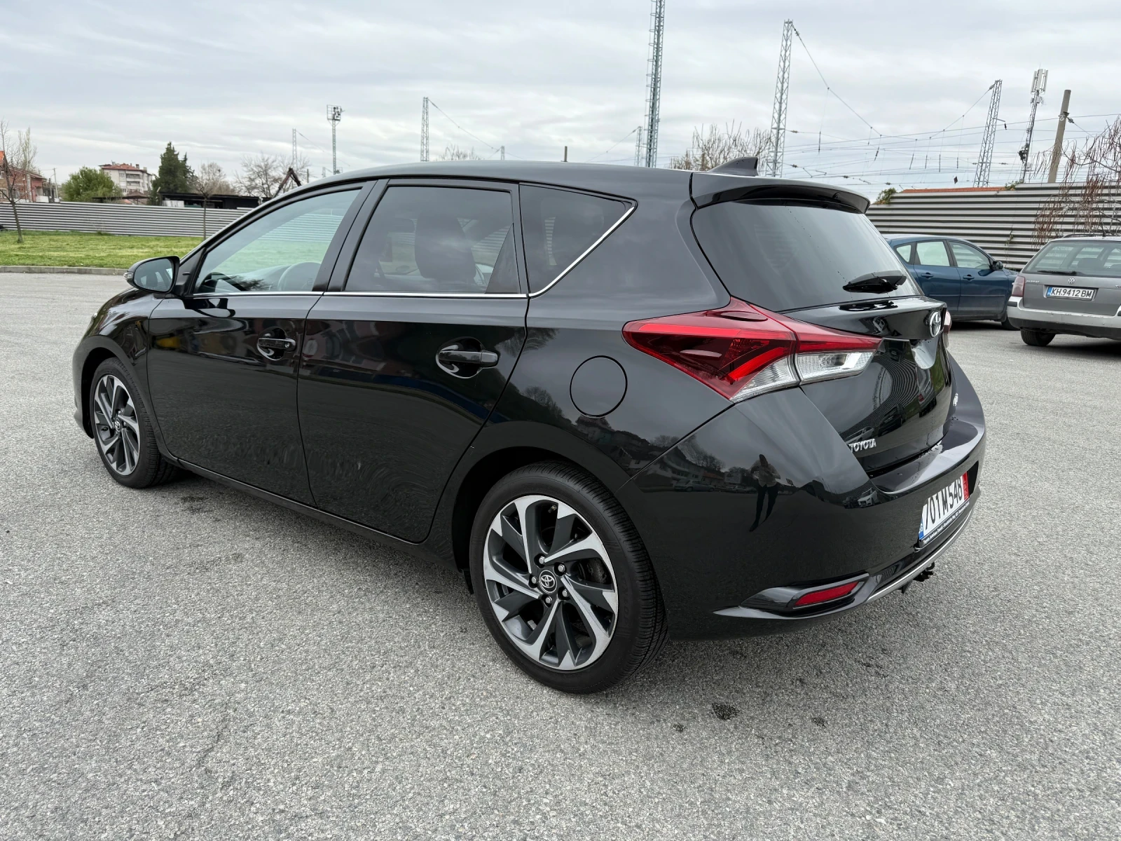 Toyota Auris  - изображение 4
