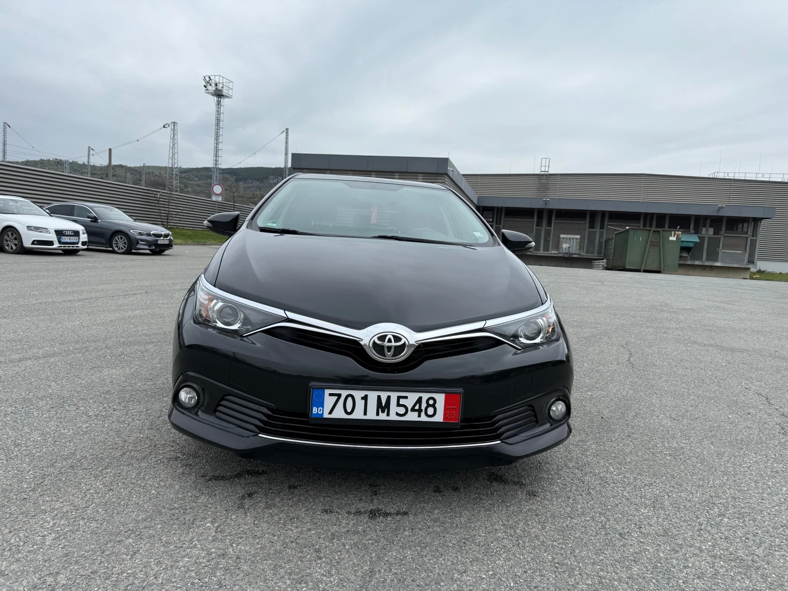 Toyota Auris  - изображение 8
